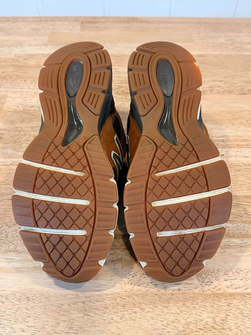 New Balance x L.L. Bean 990v4 Made in USA Brown Sneakers - Picture 5 of 9